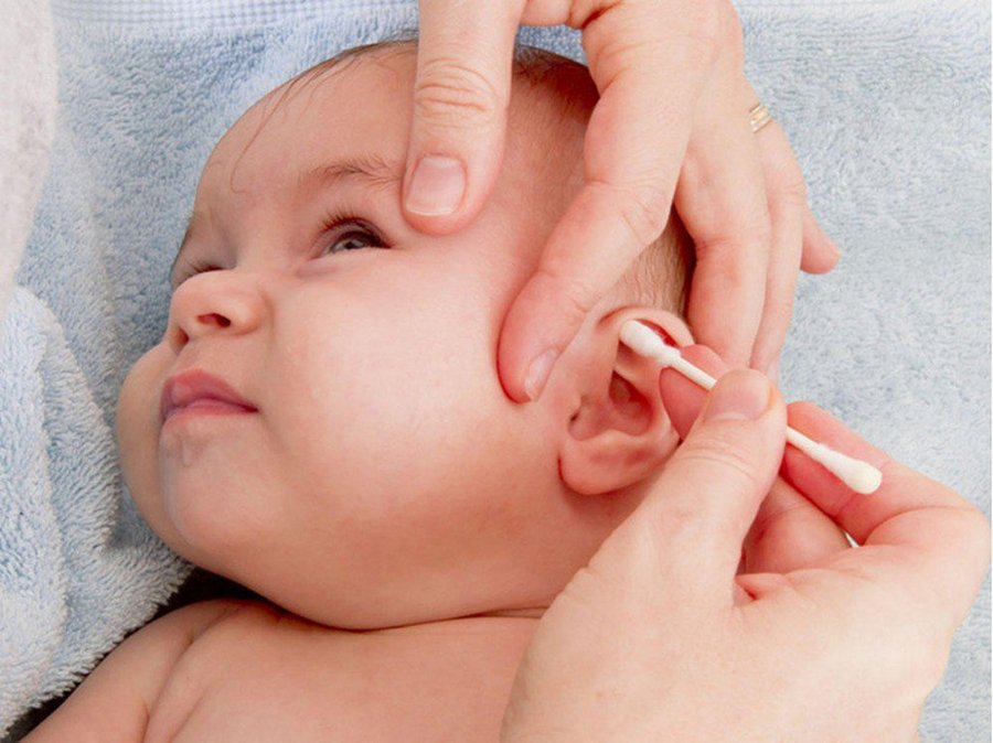 آیا استفاده از گوش پاک کن نوزاد مضر است؟