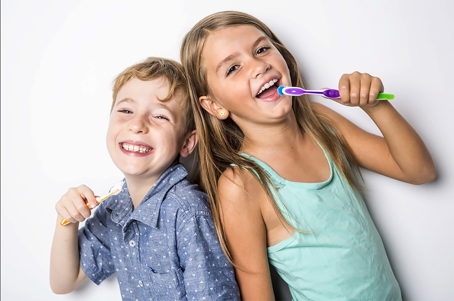 نکاتی درباره نحوه مسواک زدن دندان‌های کودک 