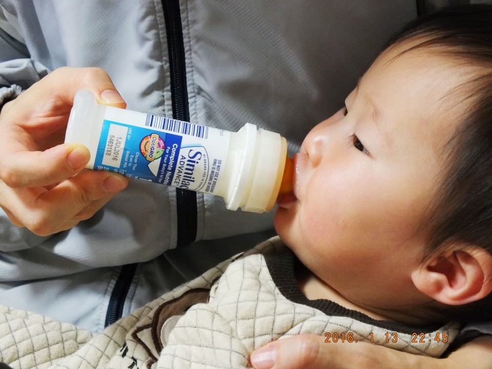 آیا کودک من نیاز به شیر مایع دارد ؟